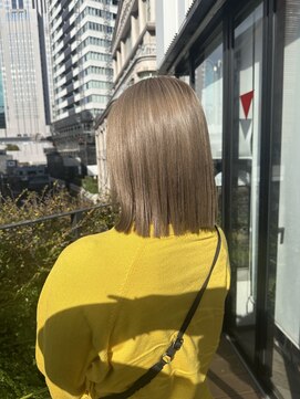 ヘリア(HELIA) 【ミルクティーカラー】