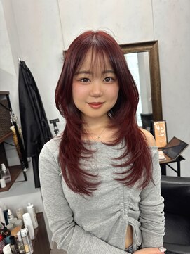 アット(at...) レッド×ハッシュカット