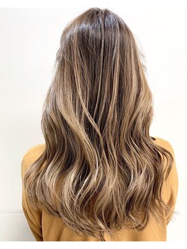 シエスタ バイ アンブルリュクス(siesta by amble luxe) バレイヤージュ