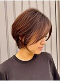 白髪活かしショートスタイル