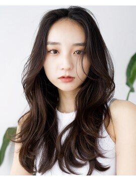 レノラ 本町(LENORA) ☆フェミニンロング大人かわいいぱっつん前髪レイヤーカット小顔