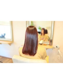 大人女性のお悩み徹底解決！ダメージレスにこだわった絶妙なグレイカラーで、理想以上の美しさを手に◎