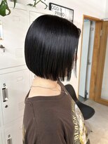 ミーナ バイ アーバン(Meena by urban.)&nbsp;【Meenaハザマ】スタイリングのいらない、まとまる前下がりボブ