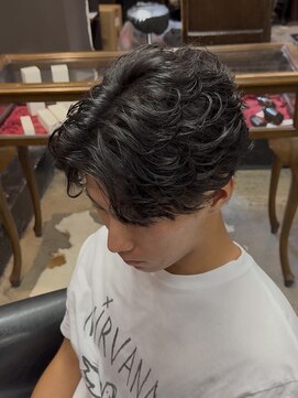 グロウ 天神店(growth) フェザーパーマ