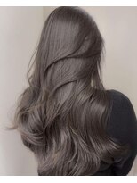 アイリス(IRIS) 大人シアーベージュミニウルフボブミディアムレイヤー