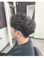 ノミネーション(Nomination) ツーブロショート×ゆるめスパイラル