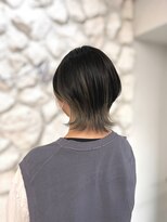 ハウディーヘアールーム(howdy hair room)&nbsp;【大磯美容室】グレーインナーカラー×ウルフ
