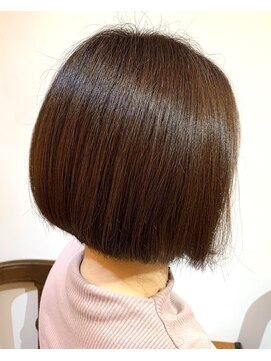 コッチ(kocchi.) 大人可愛い内巻きナチュラルボブメルティカラー