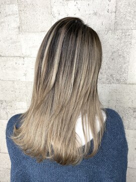 プラグ ヘアーデザイン 大名店(PLUG hair design) シャドウルーツ バレイヤージュ
