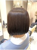 前下がりボブ、ワインレッド