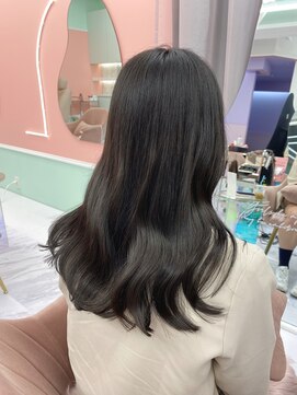 ガーランド(Girland) 【girland】透明感グレージュ 韓国風/レイヤーカット