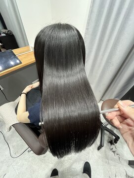 ライア 吉祥寺北口店(laia) 艶髪ロングヘア