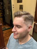 ブロートーキョー(BroTokyo)&nbsp;MEN’Sビジネススキンフェードサイドパートショート