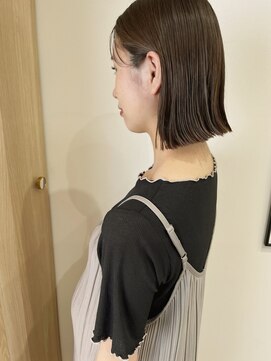 バス(BATH) 外ハネ/切りっぱなしボブ