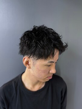 グリーディーフォックス 三軒茶屋(GreedyFOX) 三軒茶屋波巻き/マッシュパーマ/ウルフ/ハイライト<理容室>