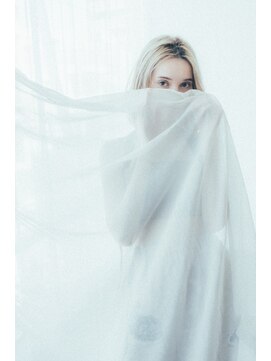 エクファ ヘア オリジン(ex-fa hair origin) 黒髪カタロググレーベージュレイヤーロングアッシュカラー