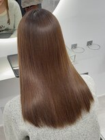 メルバイグラフ 梅田(mel by GRAFF) 「縮毛矯正を活かした艶やかロングスタイルの魅力」