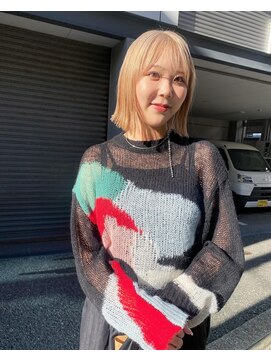 クプラ(Qpula) 切りっぱなし外ハネボブ　ブロンド