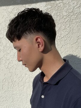 リットバイハレケ(Lit. by HAREKE) フェードパーマ