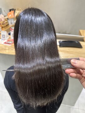 フェリア 松山(Feria) 【Feria松山】髪質改善ストレート☆本宮