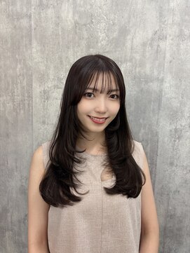 ディーボーイリタ 光の森(D-BOY Lita) レイヤーカット/グレージュカラー