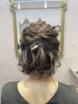 フッタ(Futta)&nbsp;ハーフアップ【西武新宿駅】【駅近徒歩1分】