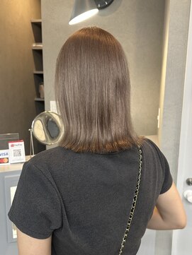 フォギーベージュ