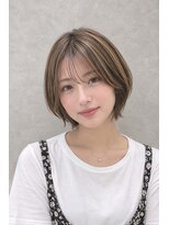 エニル 春日部店(enil)&nbsp;◎外ハネショートボブ×ハイライトカラー◎