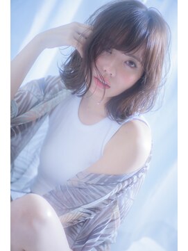 ヴァンクシー バイ ルナ(VANKCY by Luna) 【neolive plus】ボブ#グレージュ#ひし形シルエット#赤味なし