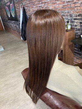 ワントーンヘアー(one tone hair) 赤みを抑えた艶髪ストレートスタイル
