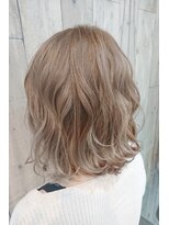 トムキャット(TOM CAT)&nbsp;ウェーブ×ミルクティーベージュ