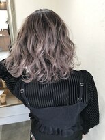 ティミー(Timmy)&nbsp;根元が伸びても気にならないバレイヤージュ