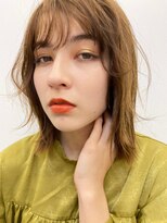 ローウェ 沖縄新都心(Louwe)&nbsp;小顔ミディアムフェザーバンクベージュ[おもろまち駅/沖縄新都心