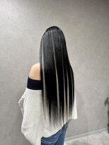 アンダーグラウンド(_ground)&nbsp;ブラック×ホワイトの編み込みカラーカラーエクステ