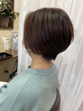 コアフィールフィス(COIFFURE fils) 《見附 今町》丸みシルエット くびれショートボブ