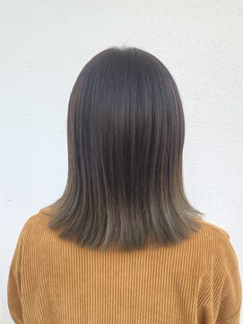 オーパスアミカ(OPUS AMICA) 【カーキ裾カラー×ボブ】