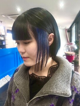 ナービス(NARVIS) インナーカラー/ブルー/ショートボブ