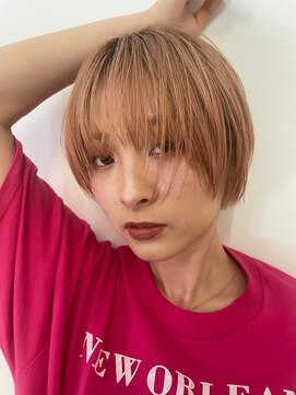 キサイ バズ(kisai BUZZ) ショートカット/ブリーチカラー