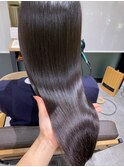 髪質改善艶カラーで艶髪に