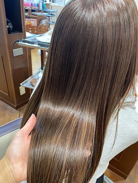 イーストハムヘッドショップ(EAST HAM head shop) なめらかなツヤ髪ストレート髪質改善