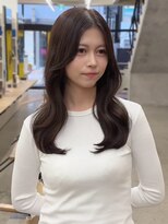 ミリ(mm)&nbsp;低めレイヤーが可愛いナチュラル美人なトレンドくびれヘア！