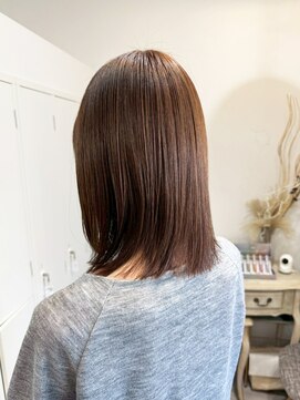 ロッカ(ROCCA) 黒髪大人女性のシンプルストレート