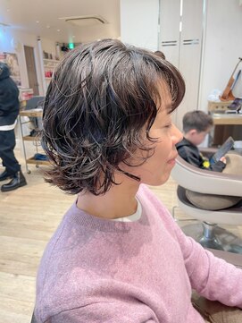 ローグ(Logue) 大人可愛いくびれパーマショート