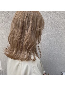 ホフ 大阪心斎橋店(F.O.F) イルミナカラー×ベージュカラー【ホフ/大阪/心斎橋/難波】