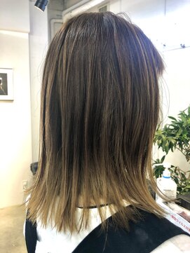 ナンバースリー 溝の口店(Number Three) ハイトーンベージュ【N°３溝の口店】