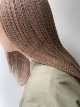 フュー 新小岩(few.) 黒髪/グレーベージュ/レイヤーロング/前髪パーマ[新小岩駅]