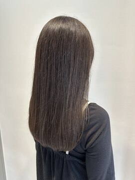 アイアール(iR) #ロング#グレージュ#ツヤ髪　〈トップスタイリスト東〉