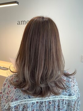カエラ バイ アメリ(kaela by ameri) 【kaela satomi】ミディアムレイヤー×デザインカラー