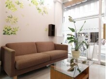 クレストヘアー(Crest hair)の雰囲気(骨格補正と再現性を追求したカットで朝のセットが楽になります)