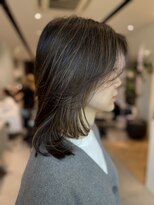 ステア ケース(stair case)&nbsp;【フロント集中の白髪対応策】白髪を目立ちにくくするハイライト